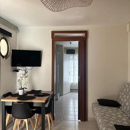 Apartamento Joli Pres De La